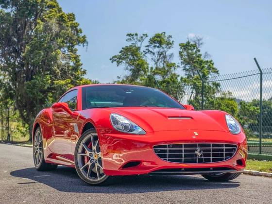 FERRARI CALIFORNIA 4.3 V8 GASOLINA F1-DCT